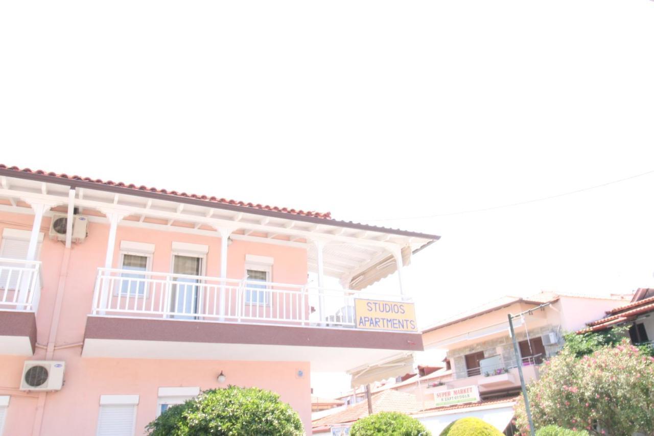 Sarti Center Studios Exterior photo